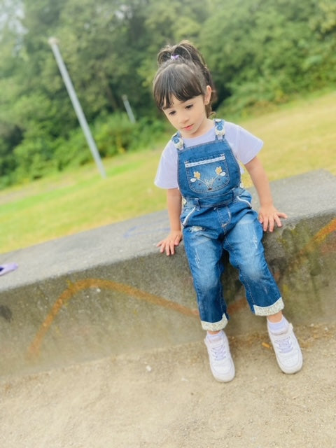 I love this pair of denim overalls. It fits me so much. ↓↓↓🤩🥰🥳